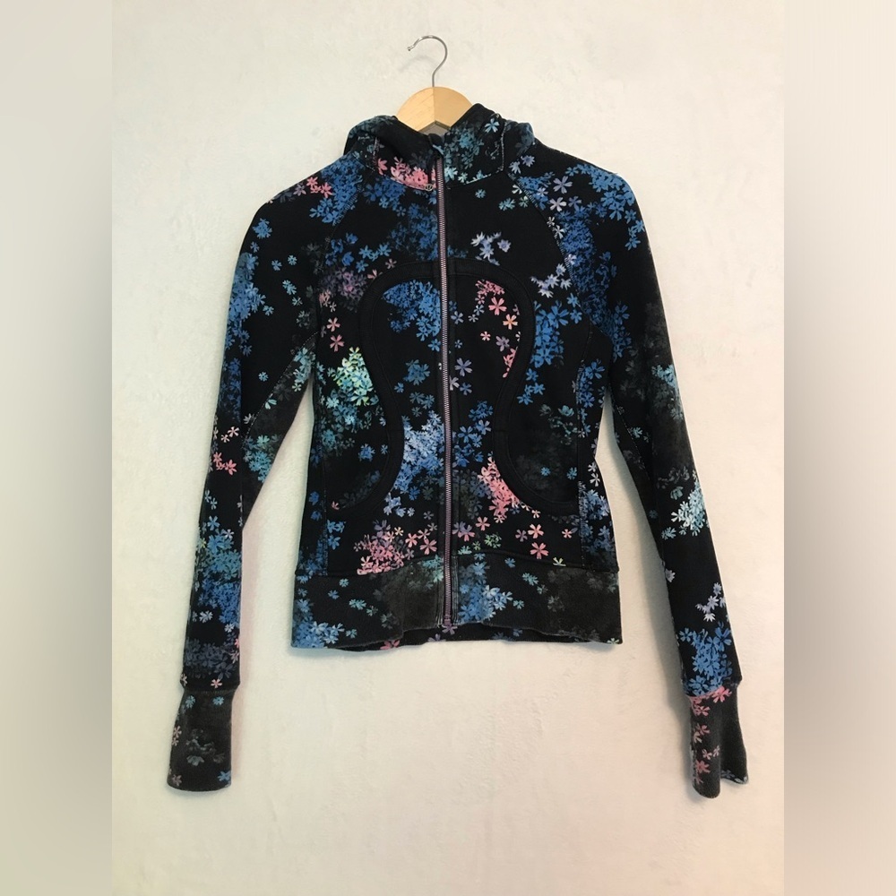 Lululemon black blue‎ scuba hoodie petal pop 4